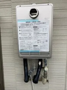 給湯器交換工事中